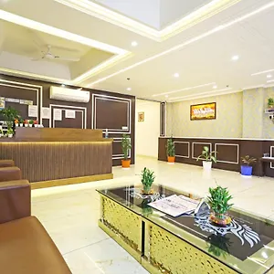 Decent - Delhi Airport Nova Deli