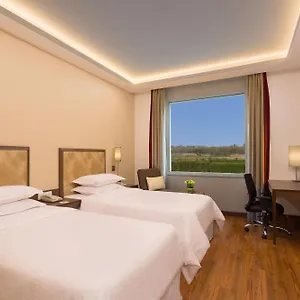 Four Points By Sheraton New Delhi, Airport Highway Hotel