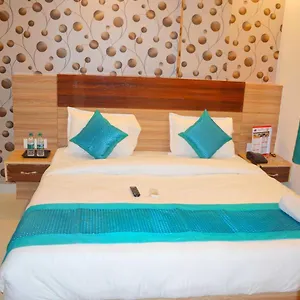 Hotel O Alpha