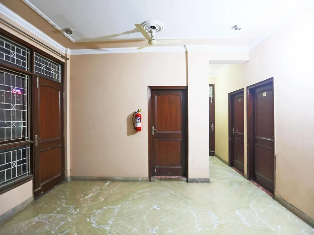 Oyo 73841 Amrit Residency Hotel New Delhi