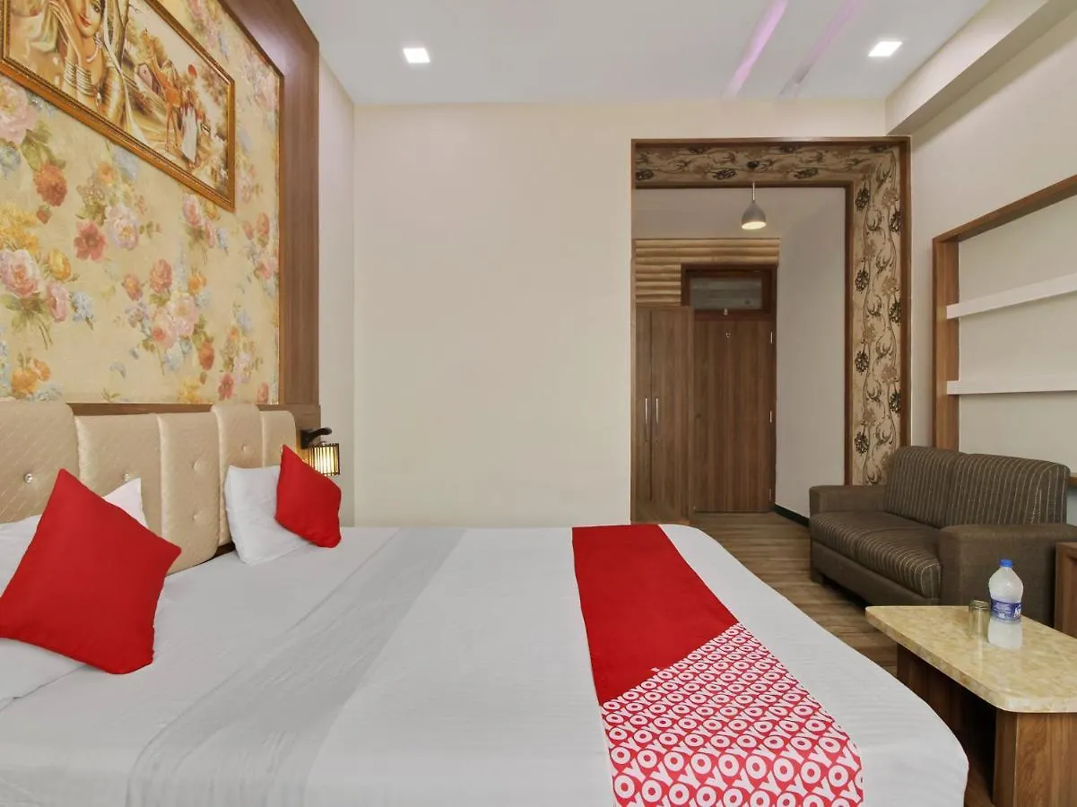 ***  Oyo 73841 Amrit Residency Hotel New Delhi India