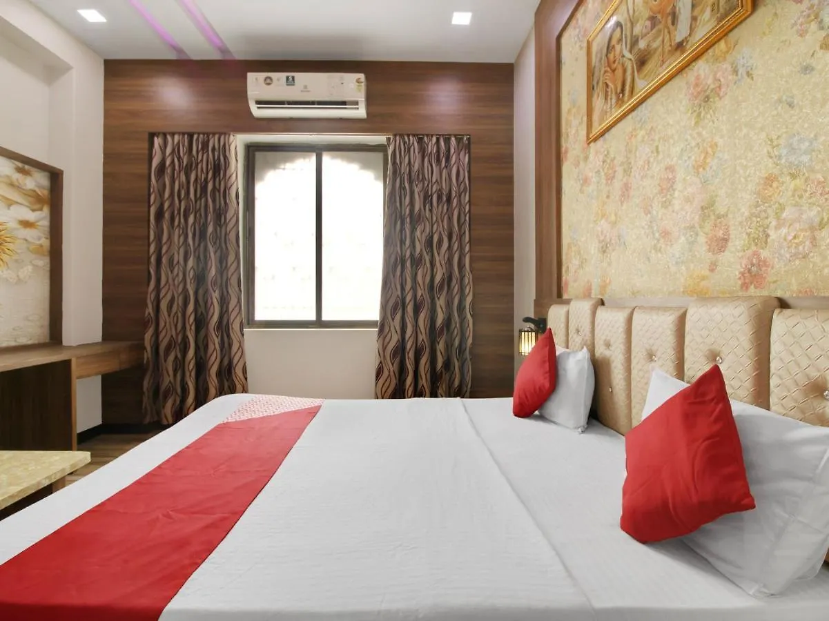 Oyo 73841 Amrit Residency Hotel New Delhi