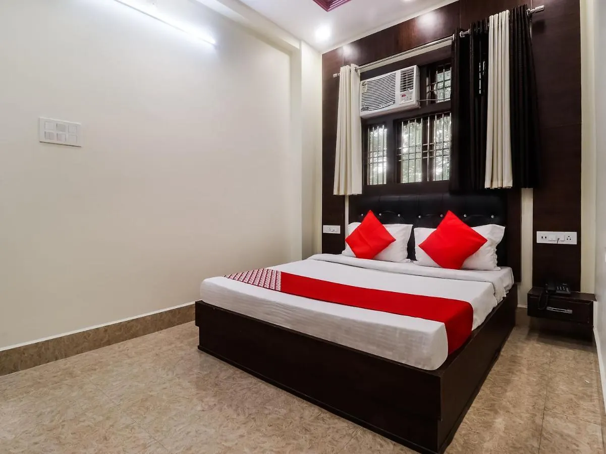 Oyo 73841 Amrit Residency Hotel New Delhi