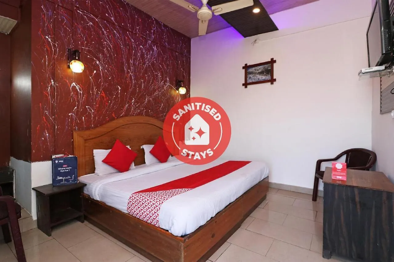 Oyo 73841 Amrit Residency Hotel New Delhi